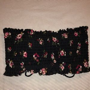 Bandeau bikini top black with flowers ruffles